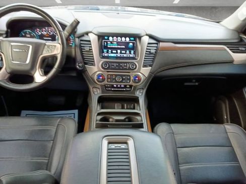 Used 2020 GMC Yukon XL Denali w/ Denali Ultimate Package AWD/4WD image 20