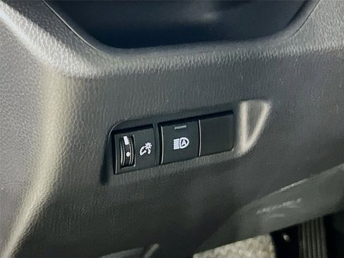 Used 2025 Toyota RAV4 XLE image 16