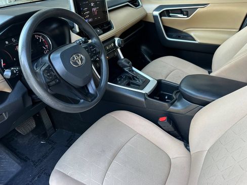 Used 2023 Toyota RAV4 XLE FWD image 10