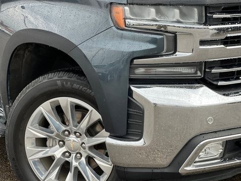 Used 2019 Chevrolet Silverado 1500 LTZ w/ LTZ Premium Package image 29