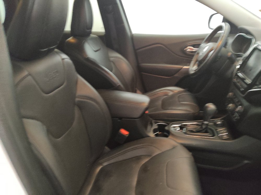 Used 2019 Jeep Cherokee Limited AWD/4WD image 21