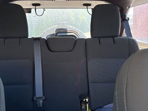 Used 2021 Jeep Wrangler Unlimited Rubicon w/ Xtreme Recon 35" Tire Package image 18