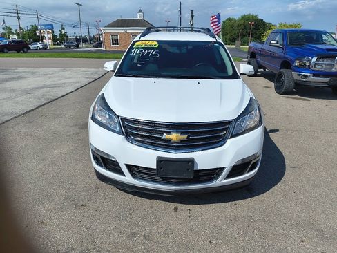 Used 2017 Chevrolet Traverse LT w/ Style and Technology Package FWD image 15