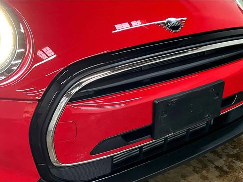 Used 2023 MINI Cooper 2-Door Hardtop w/ Signature Upholstery Package image 32