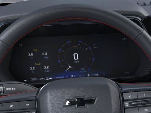 Used 2026 Chevrolet Colorado Z71 AWD/4WD image 18
