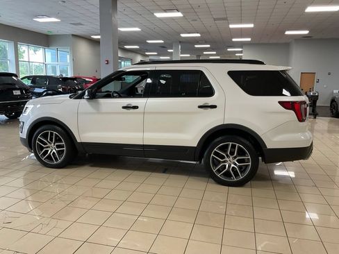 Used 2017 Ford Explorer Sport AWD/4WD image 5