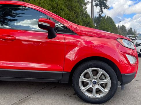 Used 2019 Ford EcoSport SE image 2