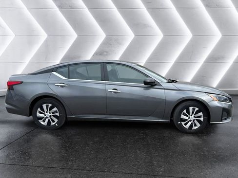 New 2025 Nissan Altima 2.5 S image 5