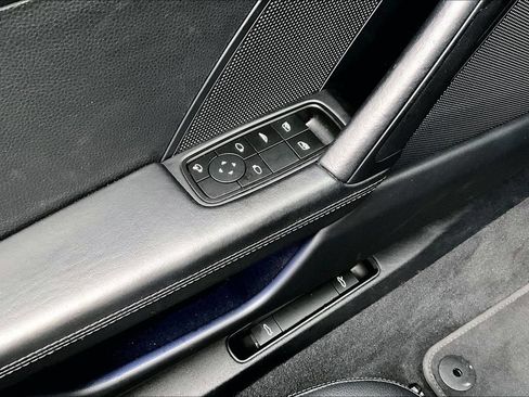 Used 2025 Porsche 911 Carrera RWD image 32