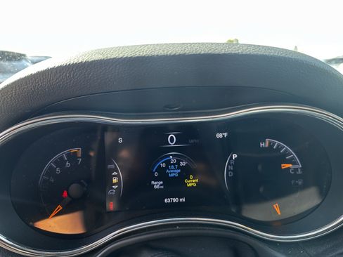 Used 2020 Jeep Grand Cherokee Altitude AWD/4WD image 7