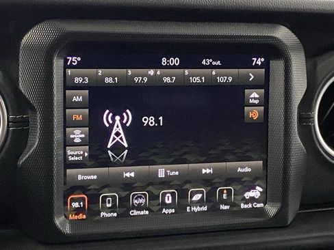 Used 2022 Jeep Wrangler Unlimited Sahara w/ Cold Weather Group AWD/4WD image 19