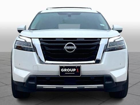 Certified 2024 Nissan Pathfinder SL w/ SL Premium Package image 3