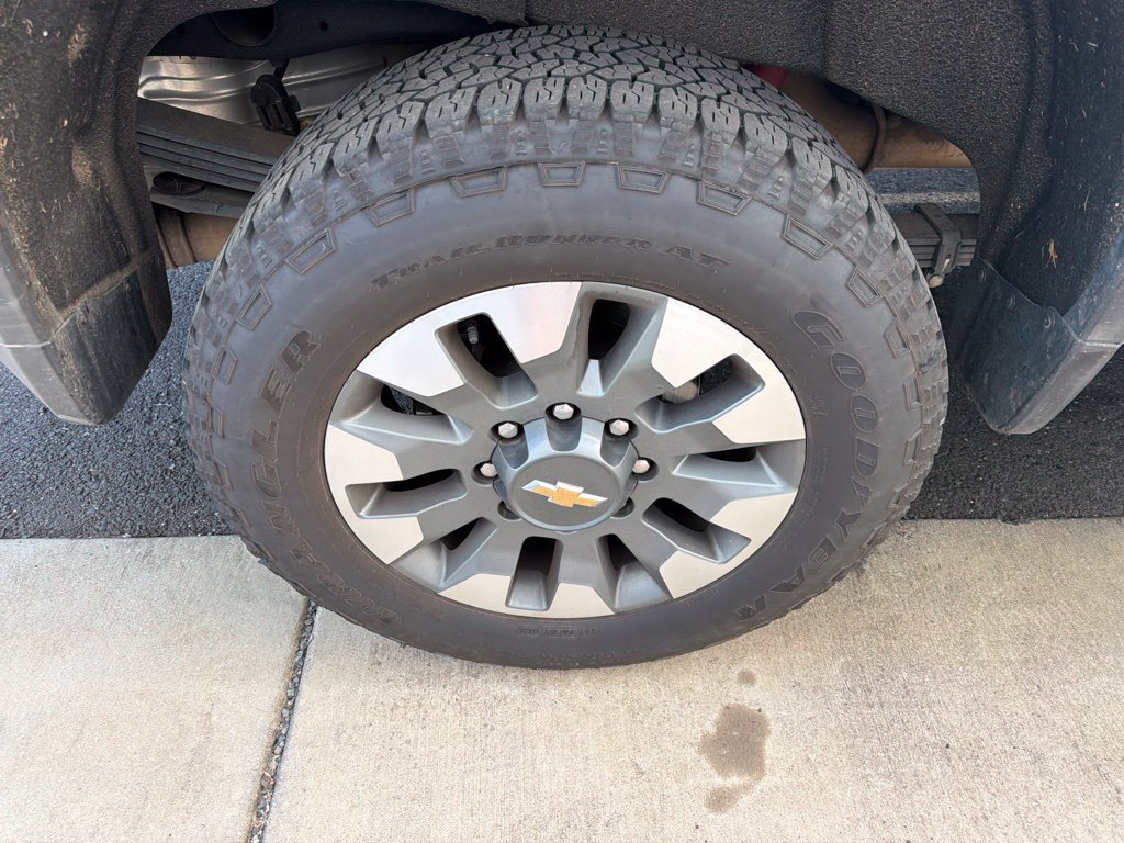 Used 2025 Chevrolet Silverado 2500 LT w/ All Star Edition AWD/4WD image 7