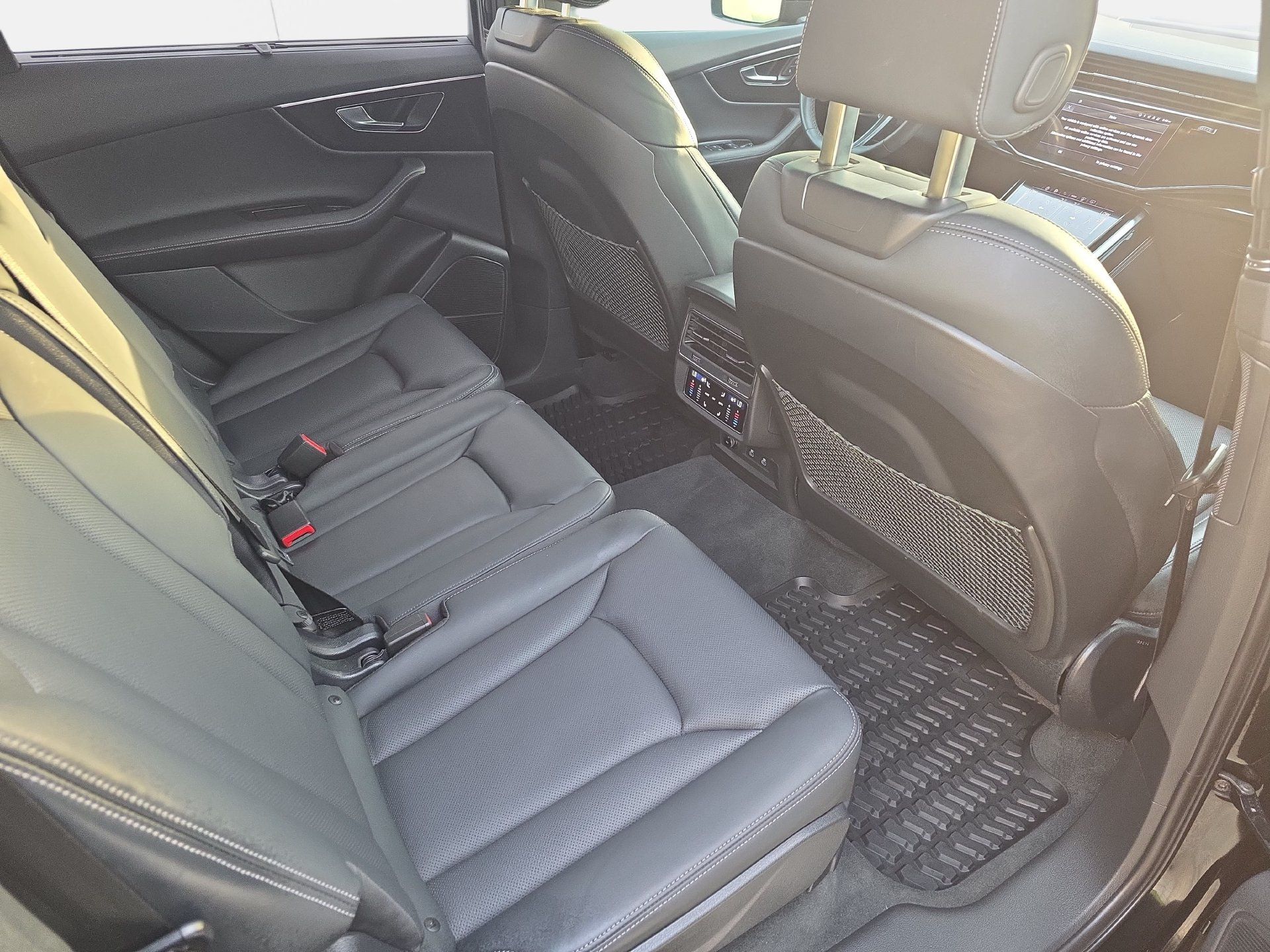 Used 2025 Audi Q7 3.0T Prestige AWD/4WD image 11