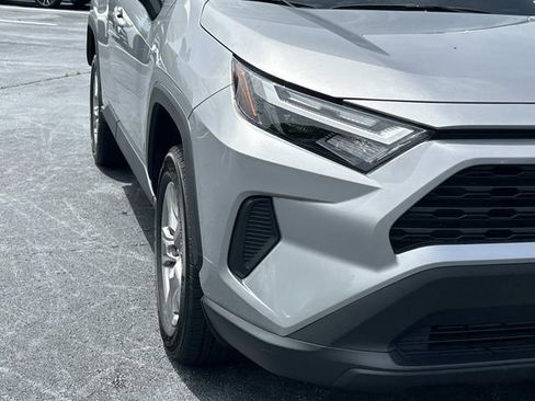 Used 2025 Toyota RAV4 XLE FWD image 10
