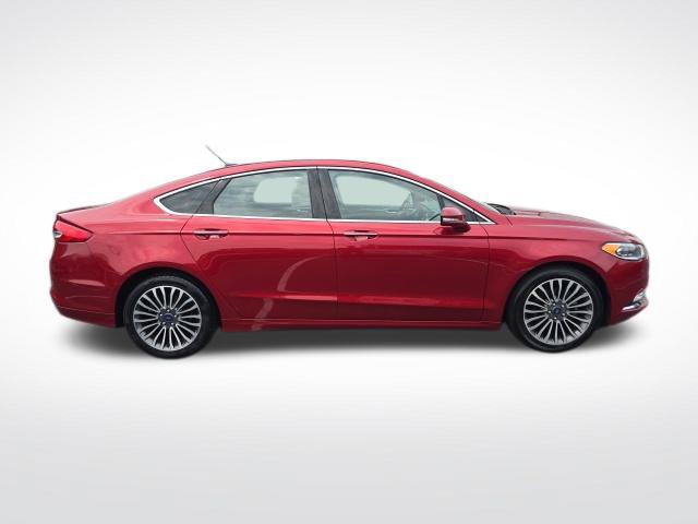 Used 2017 Ford Fusion SE w/ Fusion SE Technology Package FWD image 7