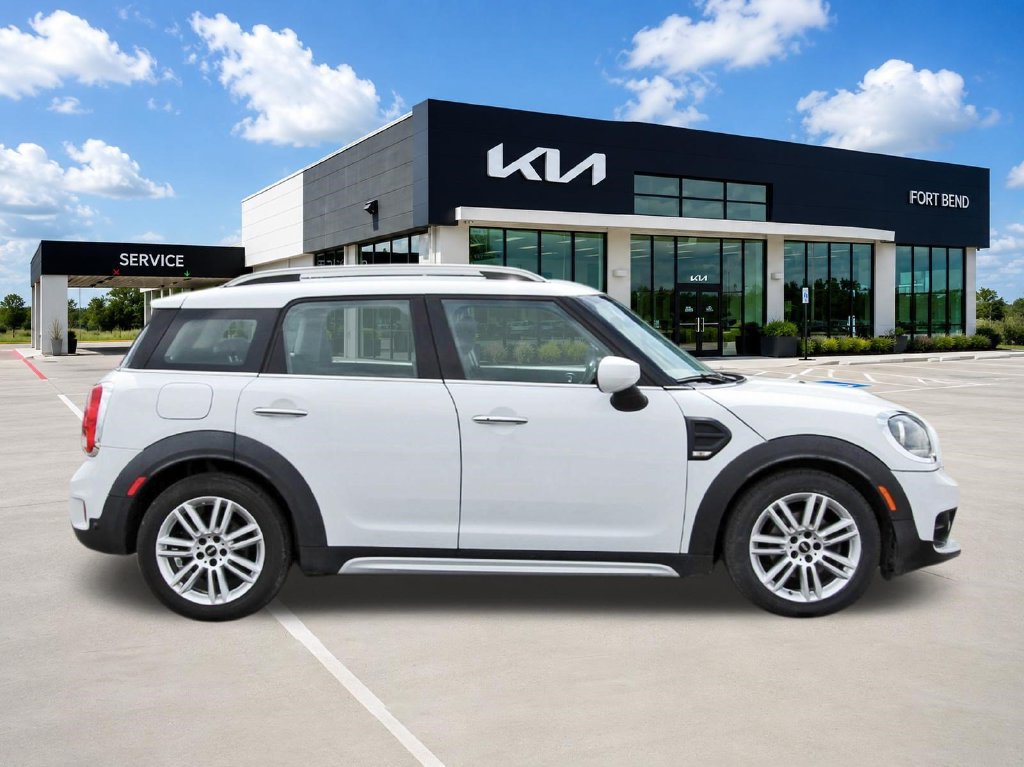 Used 2020 MINI Cooper Countryman FWD image 4