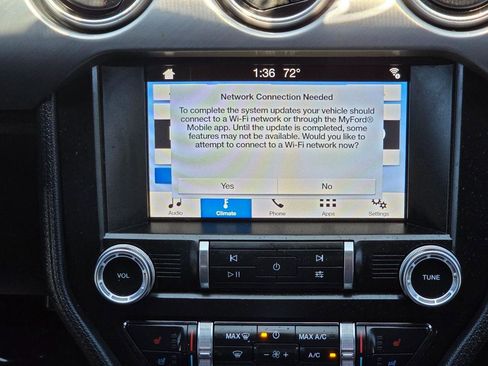 Used 2019 Ford Mustang Premium RWD image 21