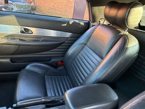 Used 2002 Ford Thunderbird image 22