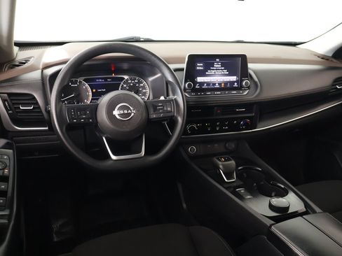 Used 2023 Nissan Rogue S AWD/4WD image 2
