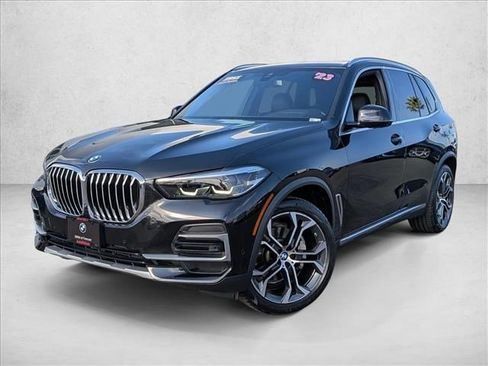 Used 2023 BMW X5 xDrive40i w/ Climate Comfort Package image 1