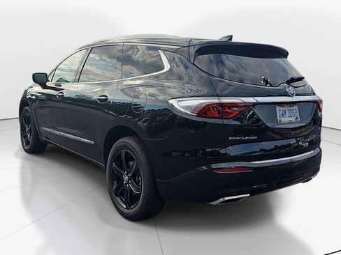 Used 2023 Buick Enclave Essence w/ Experience Buick Package FWD image 5