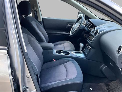 Used 2012 Nissan Rogue SV AWD/4WD image 8