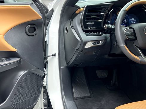 Certified 2026 Lexus RX 350h AWD/4WD image 42