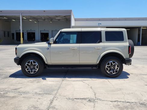 Certified 2025 Ford Bronco Outer Banks AWD/4WD image 6