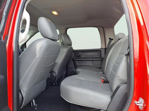 Used 2016 RAM 2500 Tradesman w/ Popular Equipment Group image 10