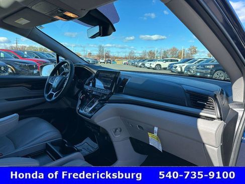 Certified 2024 Honda Odyssey Touring image 37