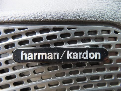 New 2026 Chrysler Pacifica Pinnacle w/ Trailer Tow Group image 17