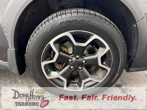 Used 2014 Subaru Crosstrek 2.0i Limited image 19