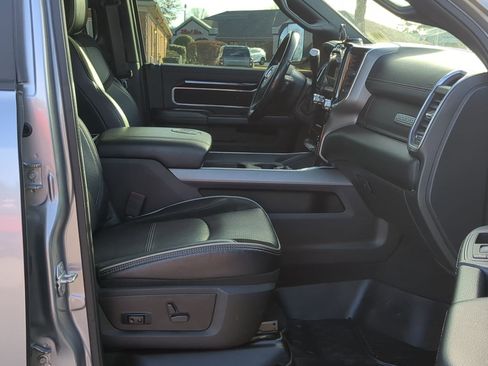 Used 2022 RAM 2500 Laramie w/ Night Edition image 25