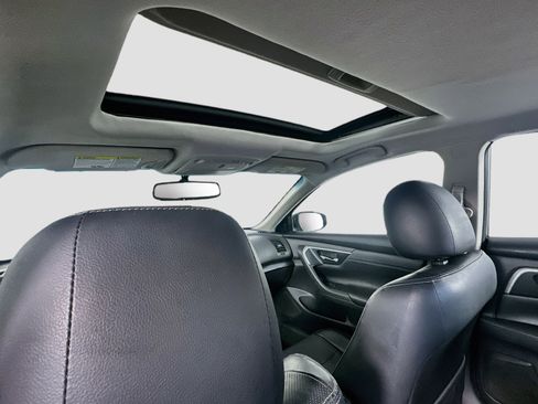 Used 2016 Nissan Altima 2.5 SL w/ 2.5 Technology w/LED Package FWD image 27