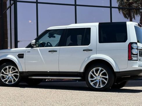 Used 2016 Land Rover LR4 HSE AWD/4WD image 6