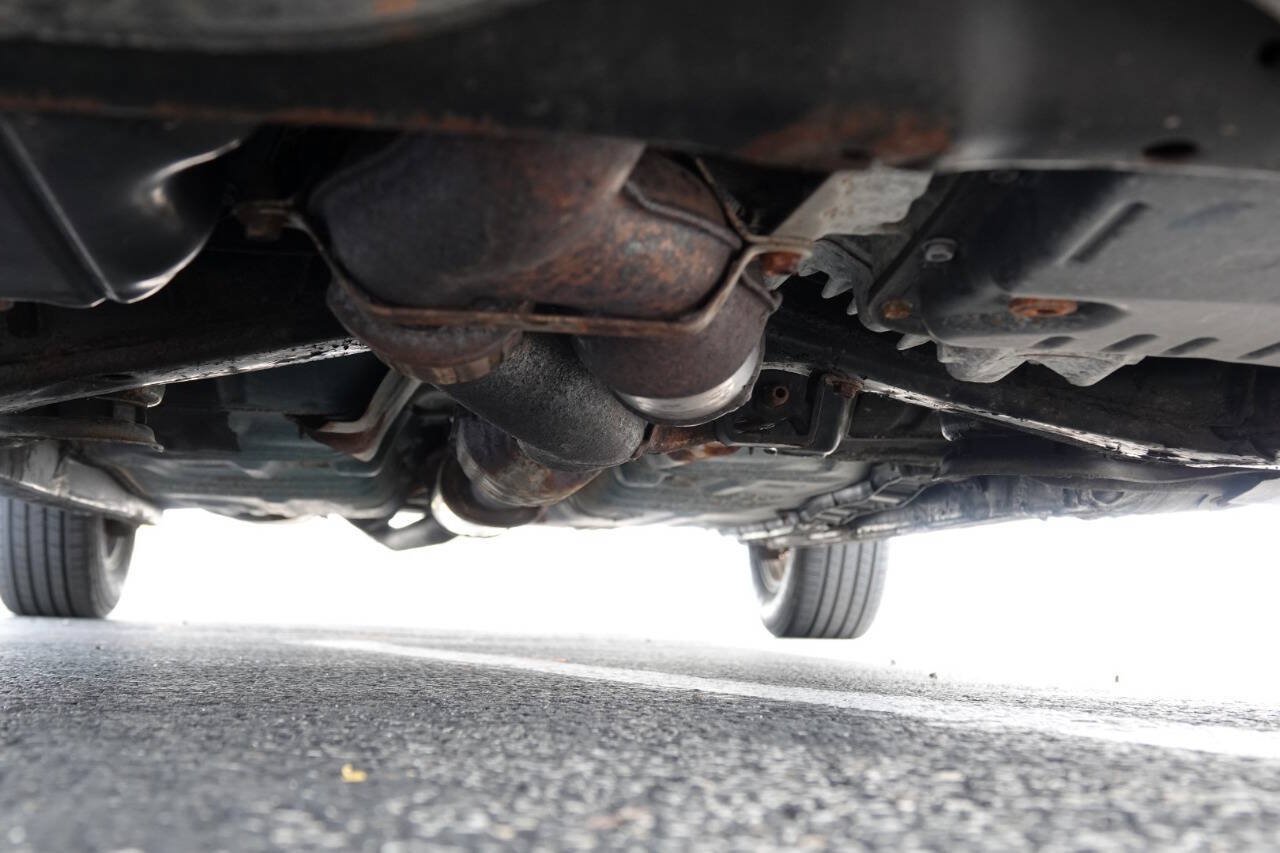 Used 1999 Toyota Avalon XLS FWD image 91
