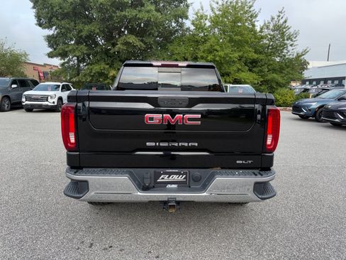 Used 2021 GMC Sierra 1500 SLT w/ SLT Premium Package AWD/4WD image 14