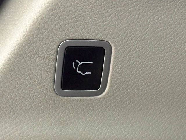 Used 2022 Chrysler Pacifica Touring-L FWD image 10