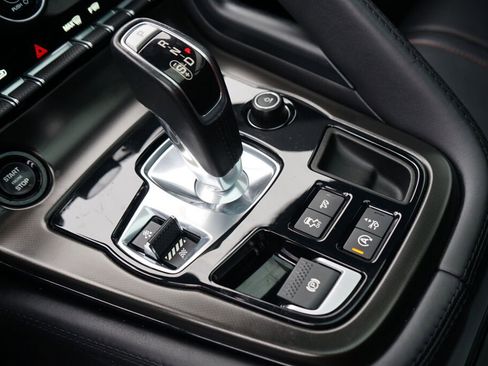 Used 2017 Jaguar F-TYPE S image 19