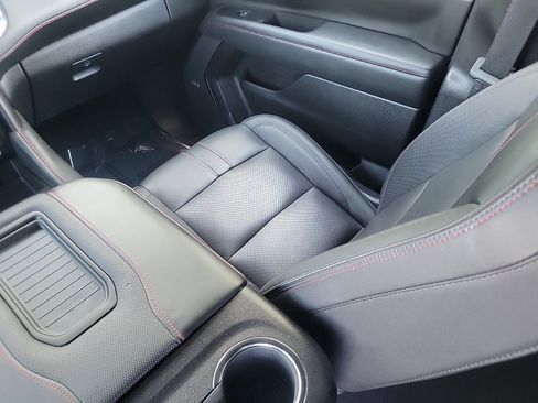 Used 2024 Chevrolet Suburban RST image 43