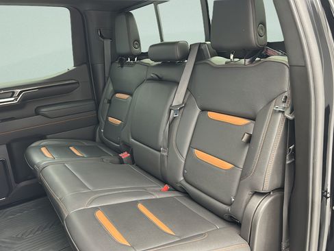 Used 2023 GMC Sierra 1500 AT4 w/ AT4 Premium Package AWD/4WD image 13