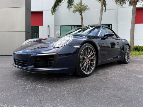 Used 2019 Porsche 911 Carrera S RWD image 10