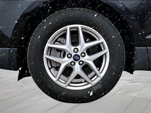 Certified 2022 Ford Edge SEL w/ Convenience Package image 9