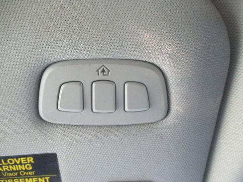 Used 2022 Lincoln Corsair AWD w/ Premium Package image 34