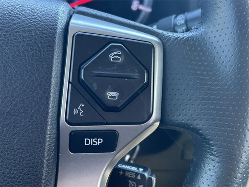 Used 2018 Toyota 4Runner SR5 Premium image 32