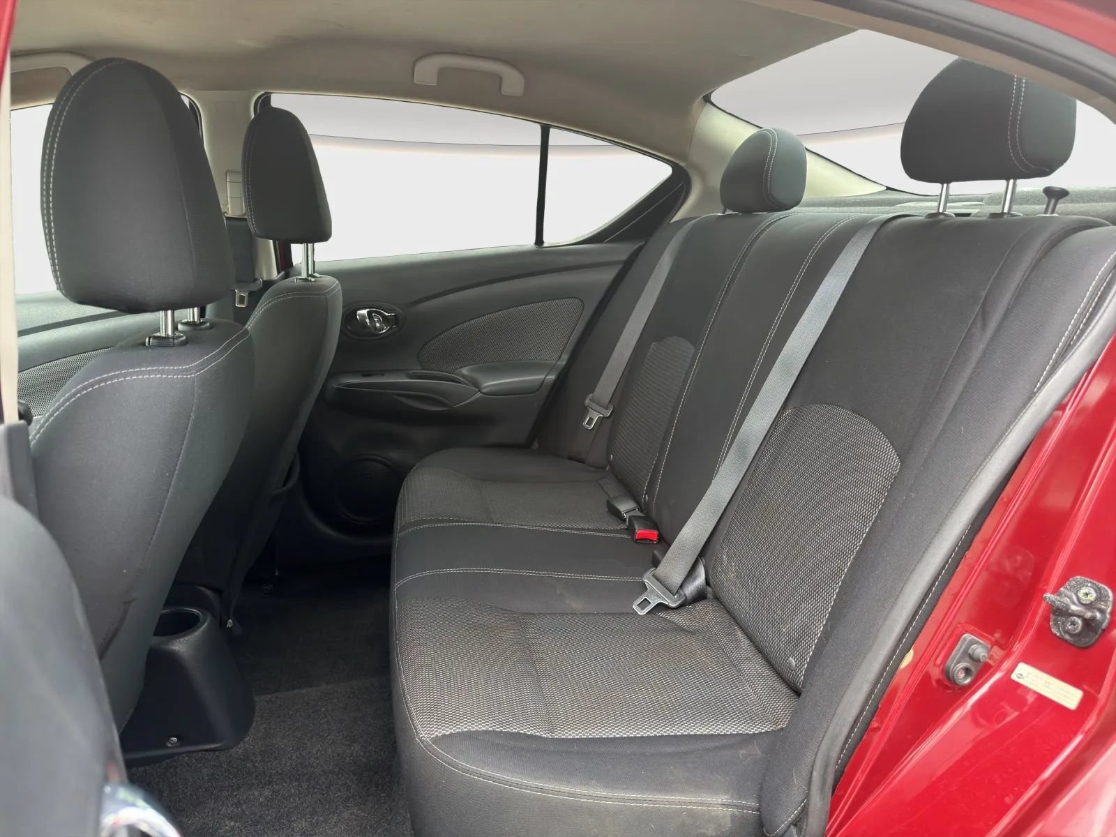 Used 2016 Nissan Versa SV FWD image 13
