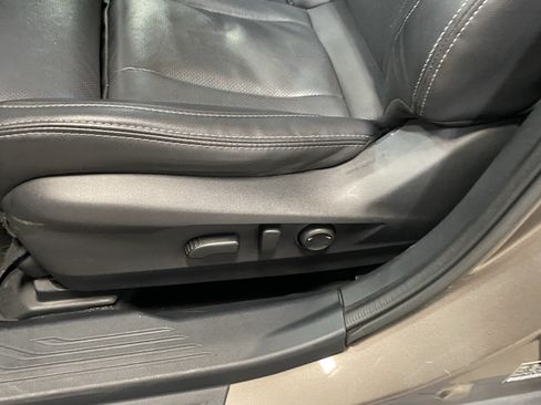 Used 2022 Subaru Outback Limited AWD/4WD image 19