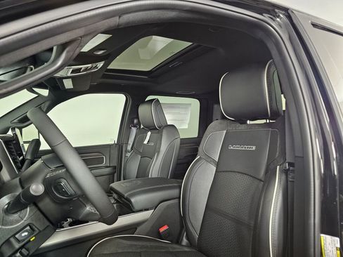 New 2026 RAM 2500 Laramie AWD/4WD image 23