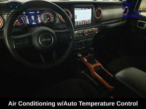 Used 2023 Jeep Gladiator Sport image 30